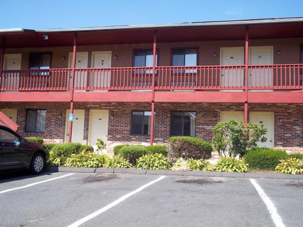 Naugatuck Motor Lodge Экстерьер фото