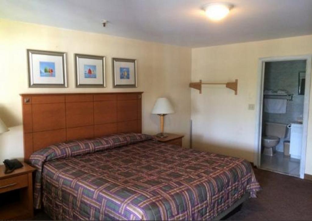 Naugatuck Motor Lodge Экстерьер фото